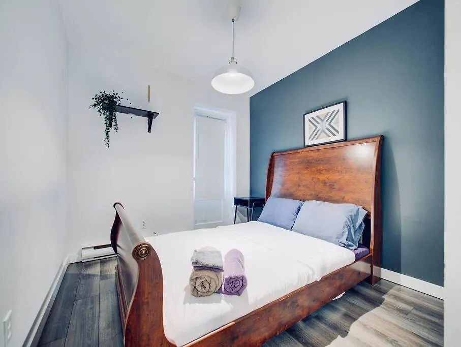 Charming 2 Bd Condo Griffintown Montréal 0*,  Canada